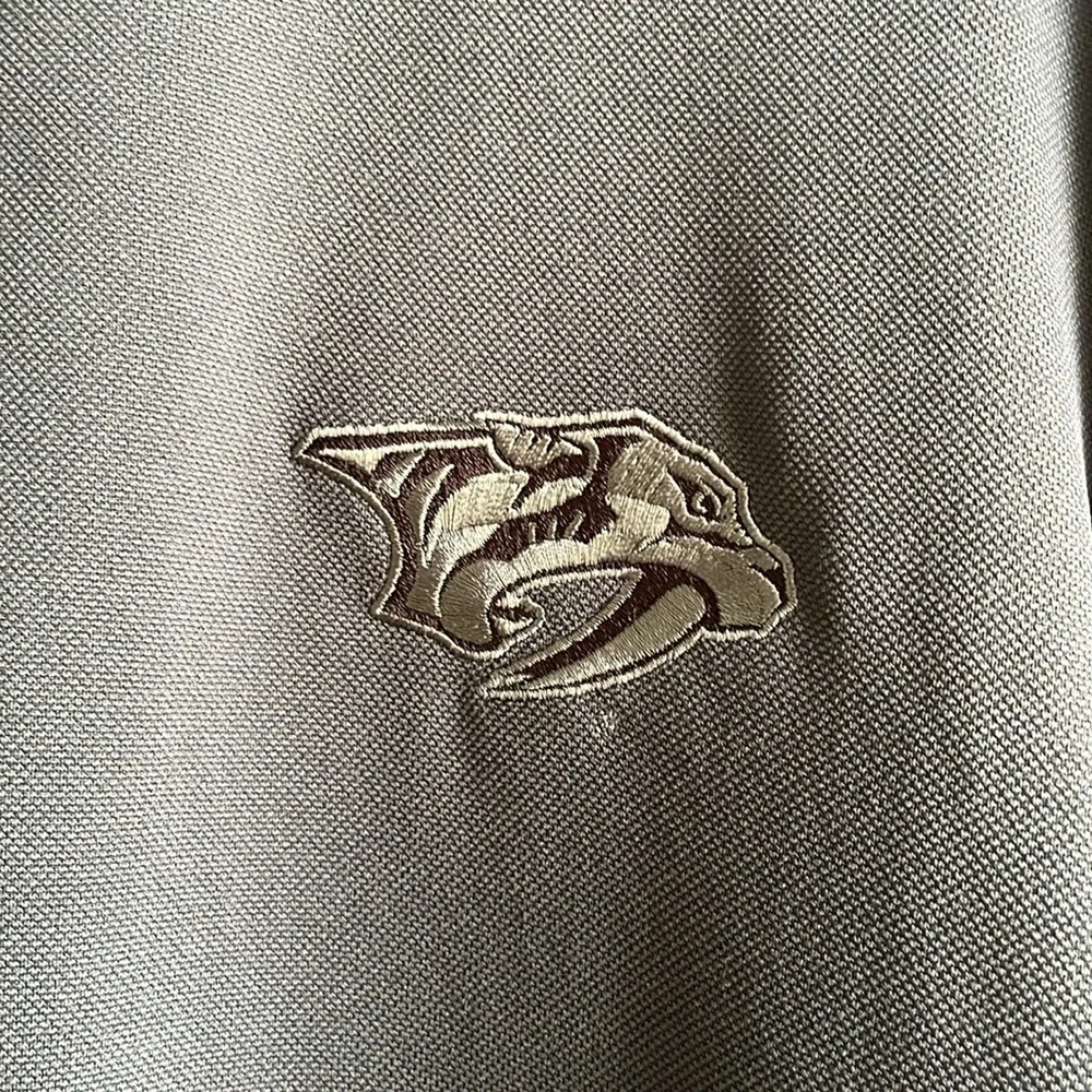 Antigua brand gray Nashville Predators polo - Picture 2 of 2